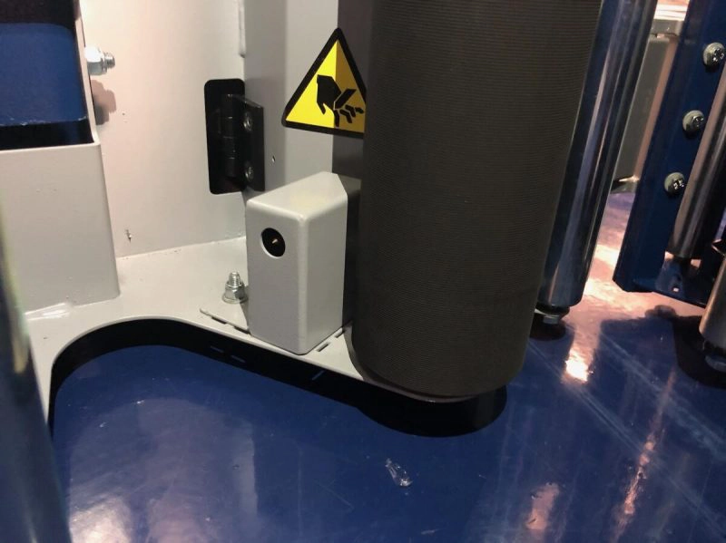 Auto-film-cut-Robot-S7-800×599 copy