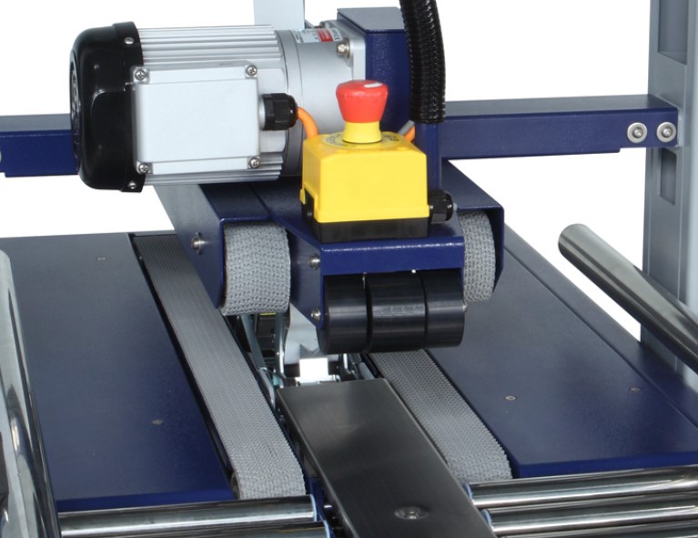 Motorized top and bottom belt conveyors